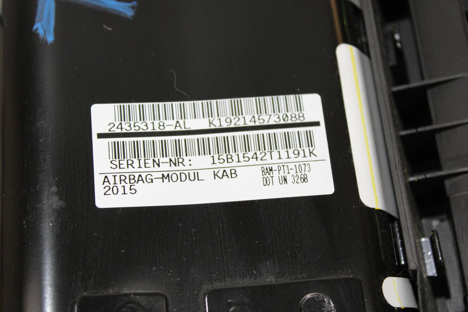 2011-2018 BMW X3, X4 Driver Knee Airbag – OEM 72129214573