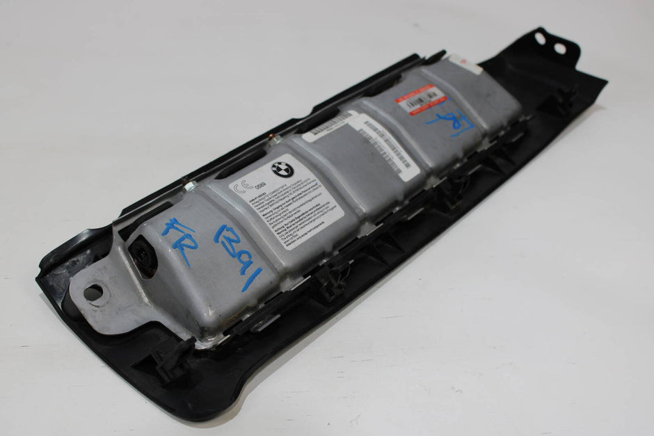 2014-2018 BMW X5, X6 Passenger Knee Airbag – OEM 72129311683