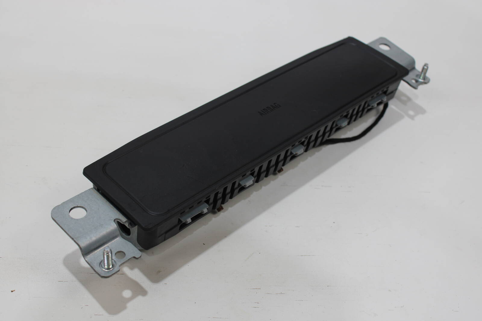 2012–2020 BMW 3 Series, 4 Series passenger side knee protection airbag – OEM 72125A01DF1