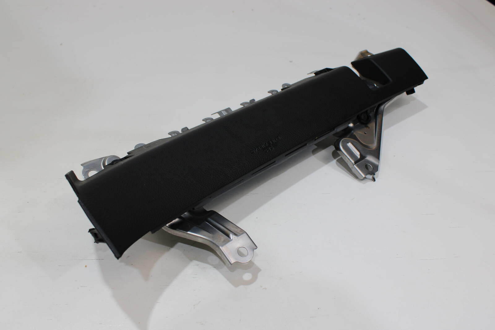 2007–2012 Lexus LS460, LS600h driver side knee airbag – OEM 7390050030C0