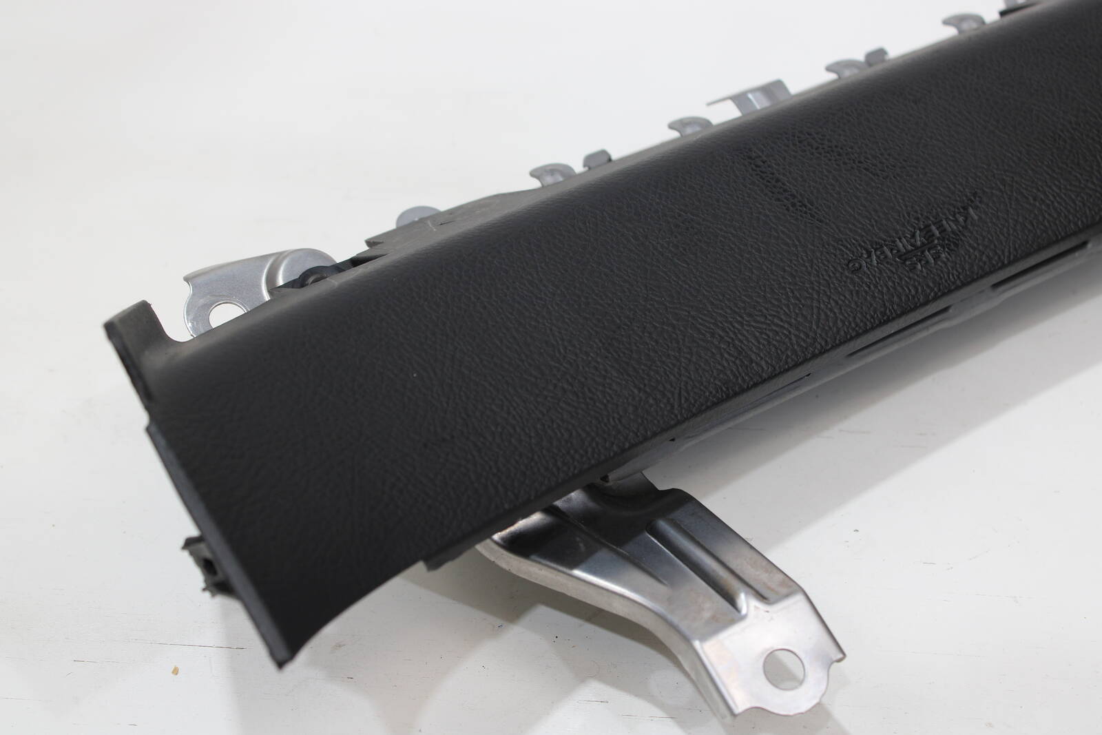 2007–2012 Lexus LS460, LS600h driver side knee airbag – OEM 7390050030C0