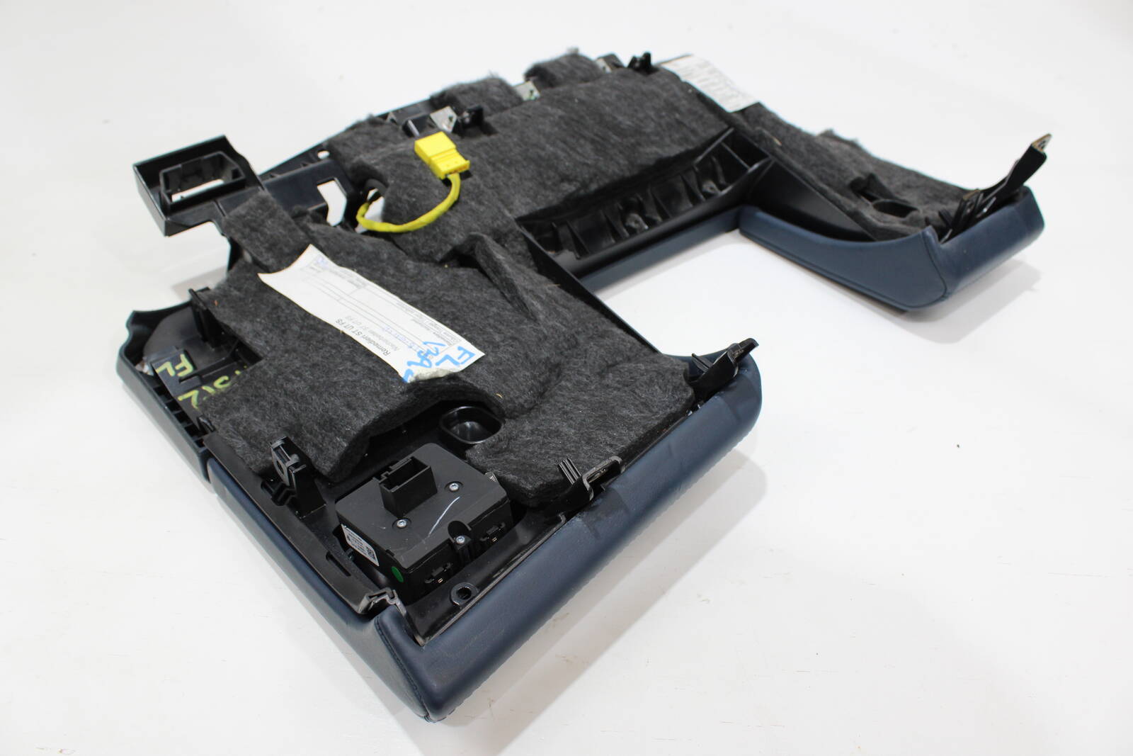 2010–2016 Porsche Panamera driver side knee airbag – OEM 97080306104 / 97055220104