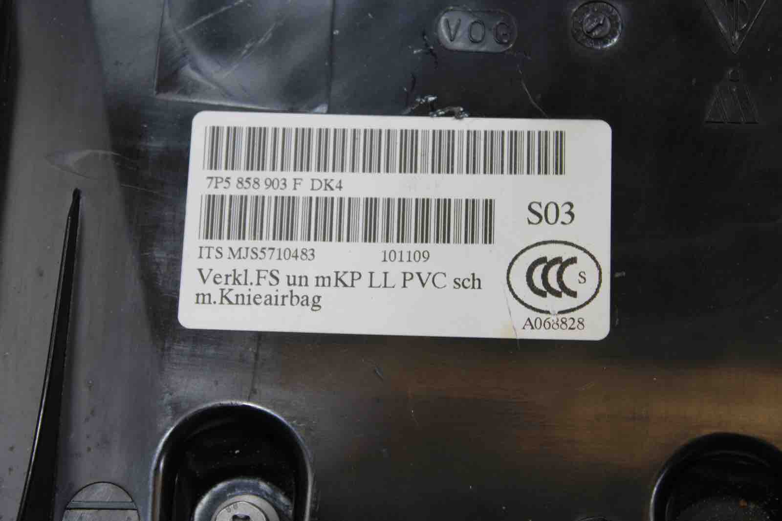 OEM Porsche Cayenne Driver Knee Airbag (2011–2018) | Part #7P5858903F