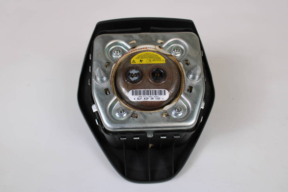 2013-2019 Lincoln MKT Driver Steering Wheel Airbag – OEM DE9Z78043B13AA