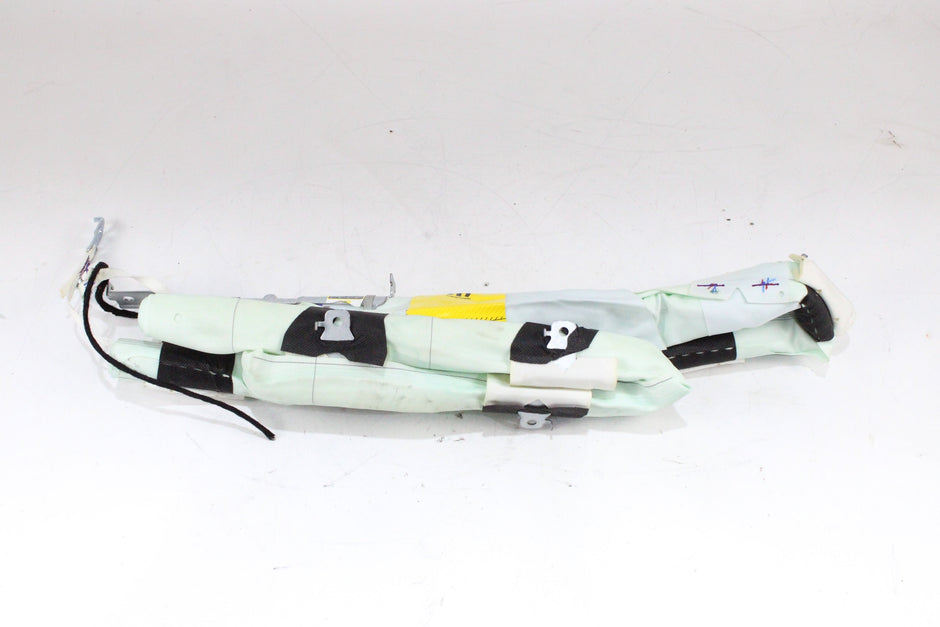 OEM Maserati Curtain Airbag – Fits Levante (2017–2022) – Part 670038652 – Maserati – product view · K1536910 · photo 88180bab-ae91-4db1-a6b3-df22e13bb851