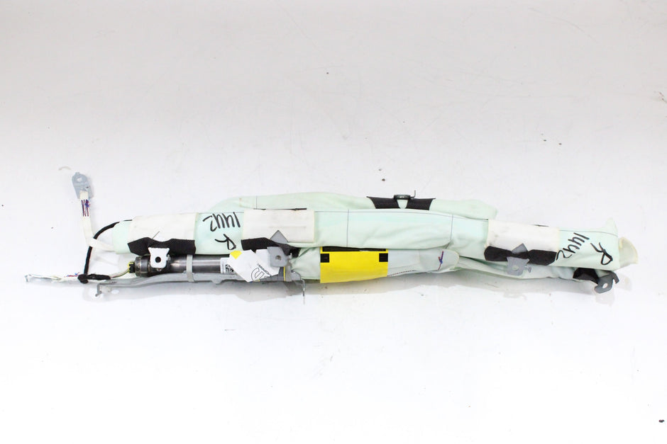 OEM Maserati Curtain Airbag – Fits Levante (2017–2022) – Part 670038652 – Maserati – product view · K1536910 · photo 35a874a5-7ca9-45d0-a241-60bda2c00032
