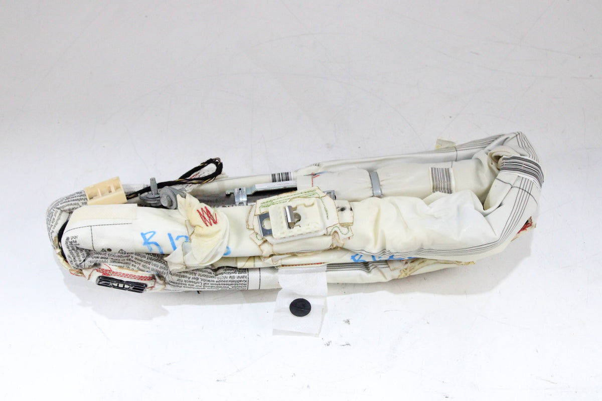 OEM Mercedes-Benz Curtain Airbag – Fits ML350, ML63 Amg (2012–2015) and ML250, ML400 (2015) and ML550 (2012–2014) and GLE300D (2016–2017) and GLE350 (2016–2018) and GLE400, GLE63 Amg, GLE63 Amg S (2016–2019) – Part A1668600602 – Mercedes-Benz – product view · K1536911 · photo 9fbe8d1d-c650-43f3-947d-2da82b238f58