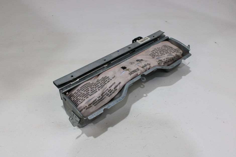 OEM Mercedes-Benz Steering Wheel Airbag – Fits C250, C300, C350, C63, E350, E400, E550 (2008–2017) – Part #A2048601902