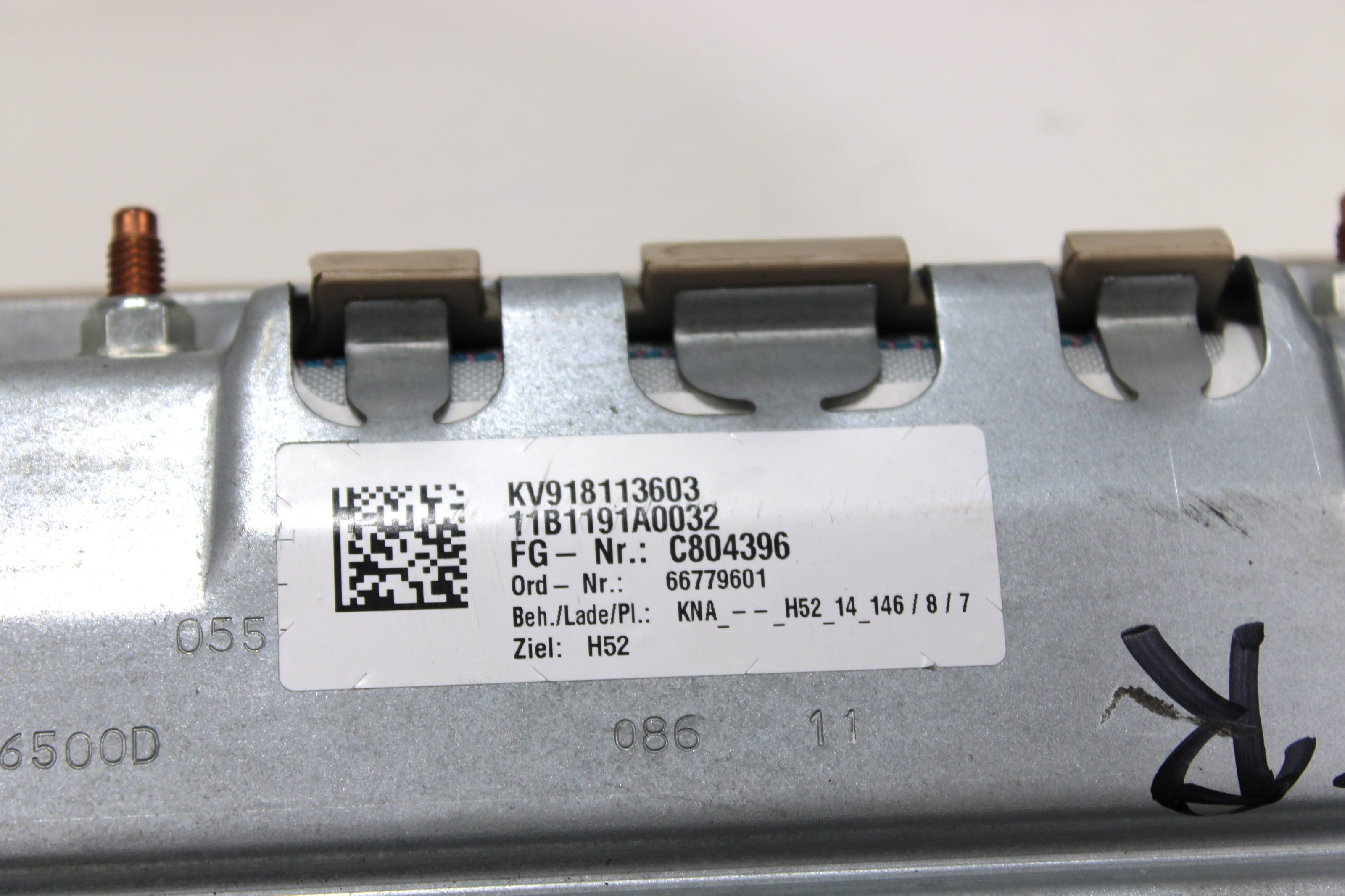 OEM Bmw Knee Airbag – Fits 528I, 535I, 550I, M5, 640I, 650I, M6 (2012–2018) – Part #72129181133