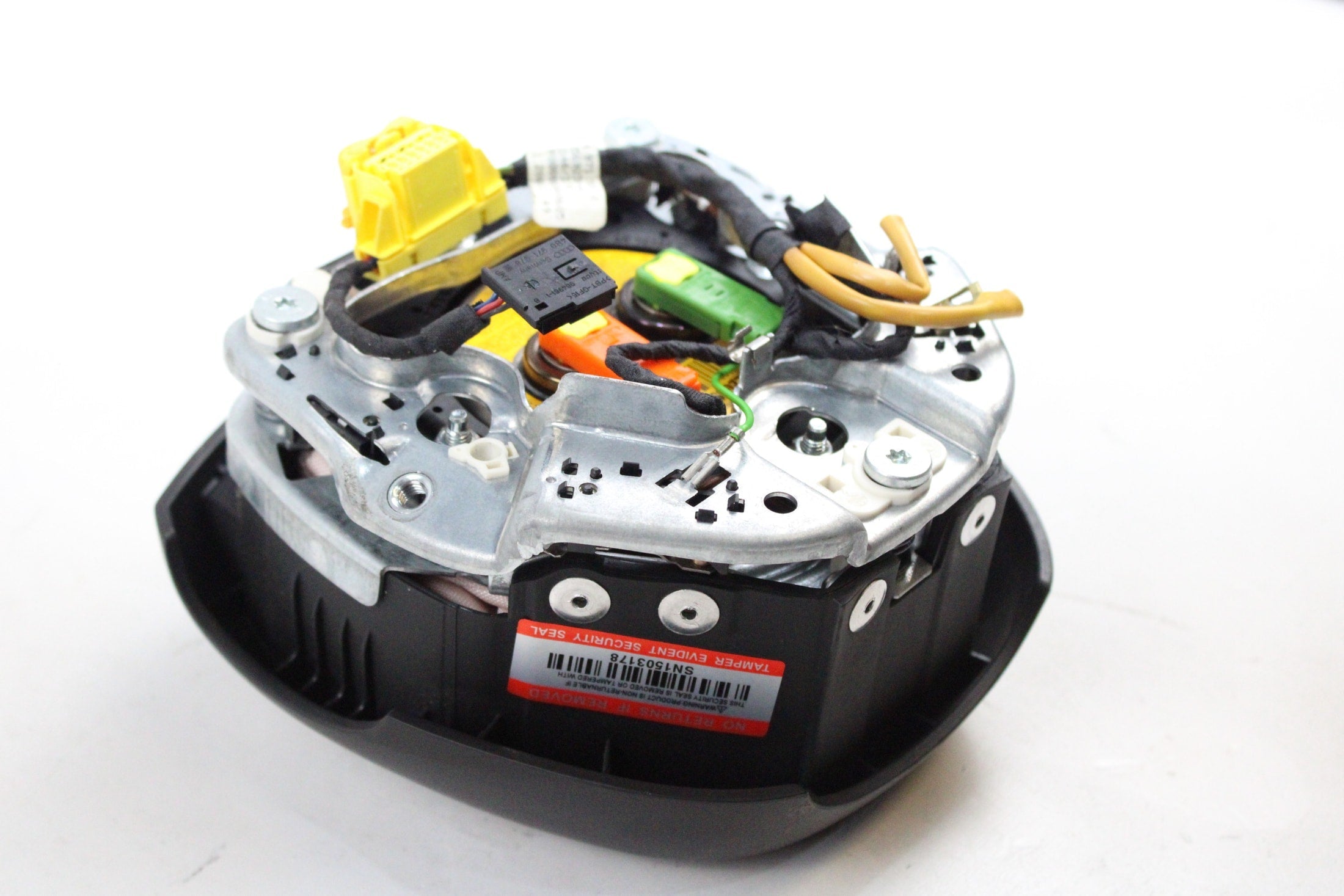 OEM Audi Driver Steering Wheel Airbag – Fits A3 / A3 Sportback (2004–2008) – Part #8P0 880 201 AJ 6PS - Audi