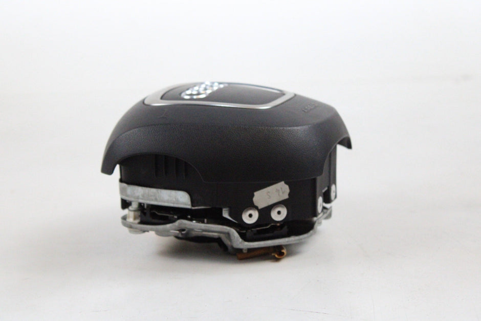 OEM Audi Driver Steering Wheel Airbag – Fits A3 / A3 Sportback (2004–2008) – Part #8P0 880 201 AJ 6PS - Audi