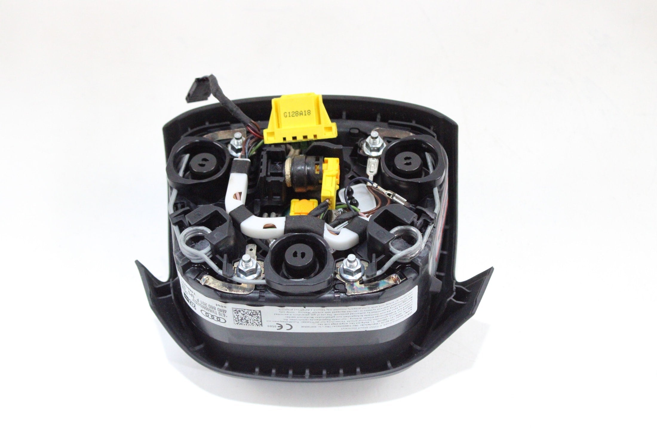 OEM Audi Driver Steering Wheel Airbag – Fits Q7 (2017–2019) – Part #4M0880201P6PS - Audi