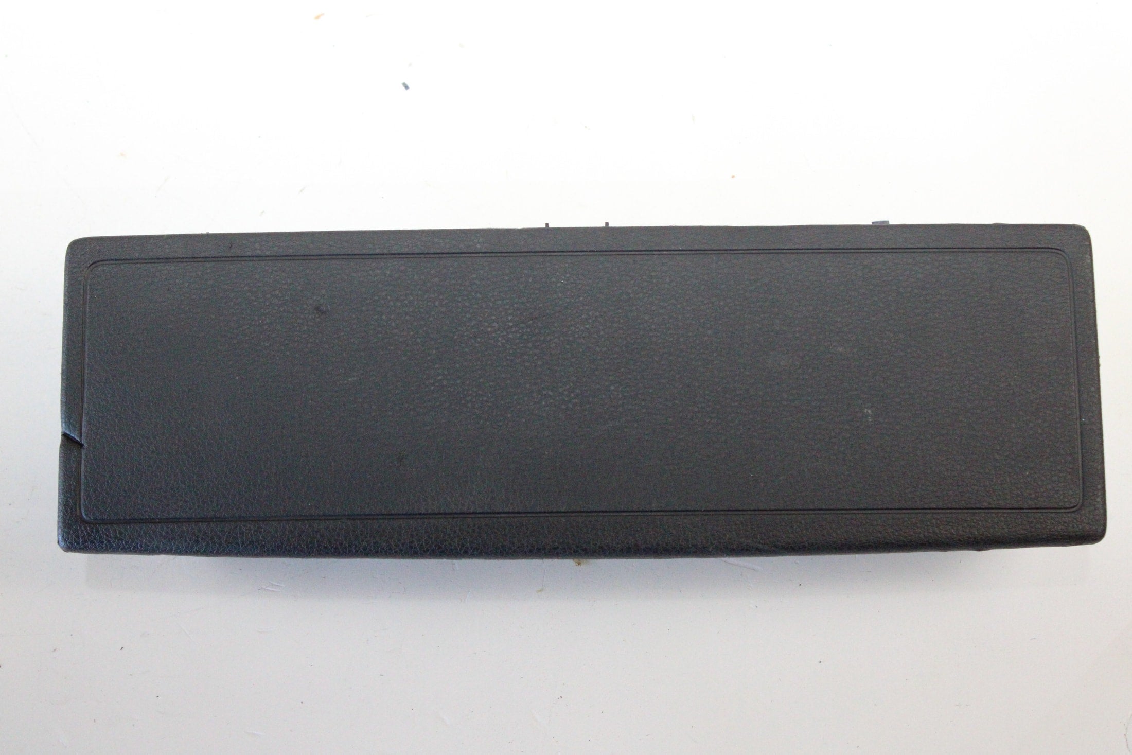 OEM Audi Passenger Knee Airbag – Fits A3, S3, A3 Cabriolet (2015) – Part #8V0880842A4PK - Audi