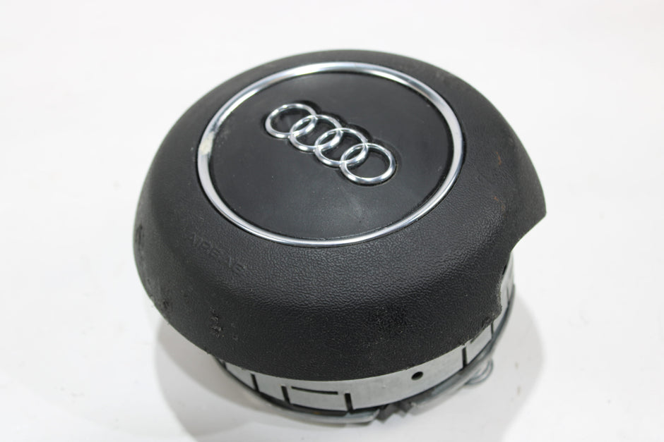 OEM Audi Steering Wheel Airbag – Fits A6, S6, A7, S7, Rs7 (2012–2018) – Part 8S0880201C - Audi