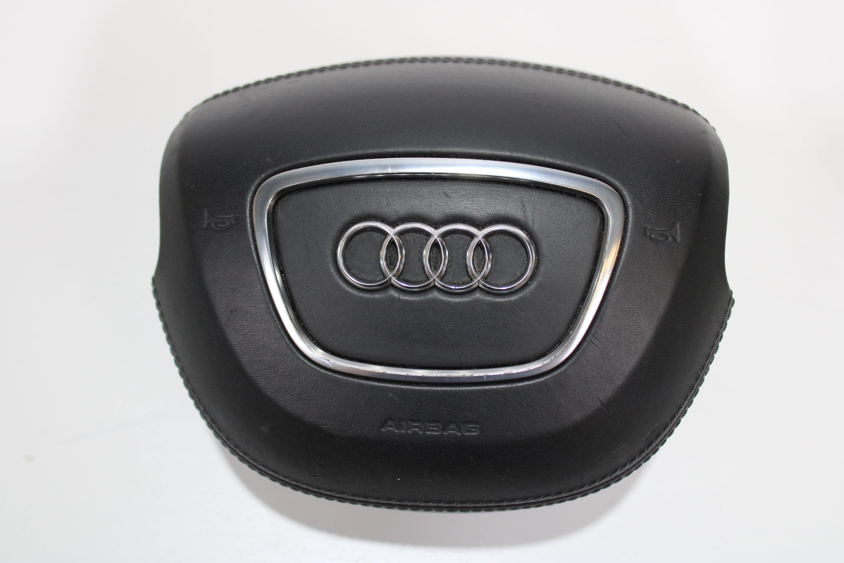 OEM Audi Steering Wheel Airbag – Fits A8 (2011–2018) – Part 4H0 880 201 S 1KT - Audi