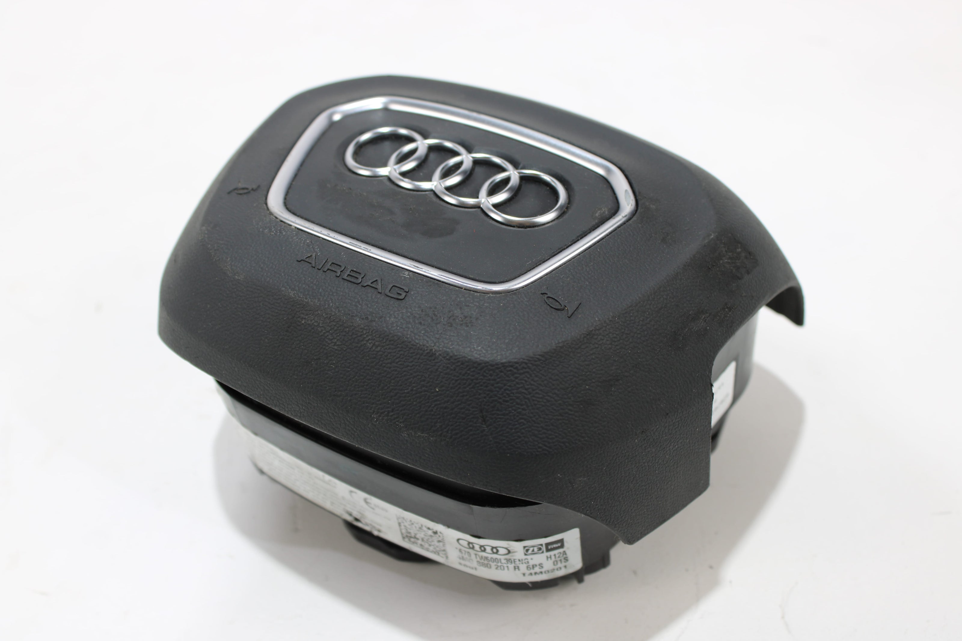 OEM Audi Steering Wheel Airbag – Fits Q5, Q7 (2017–2019) – Part 4M0880201R - Audi