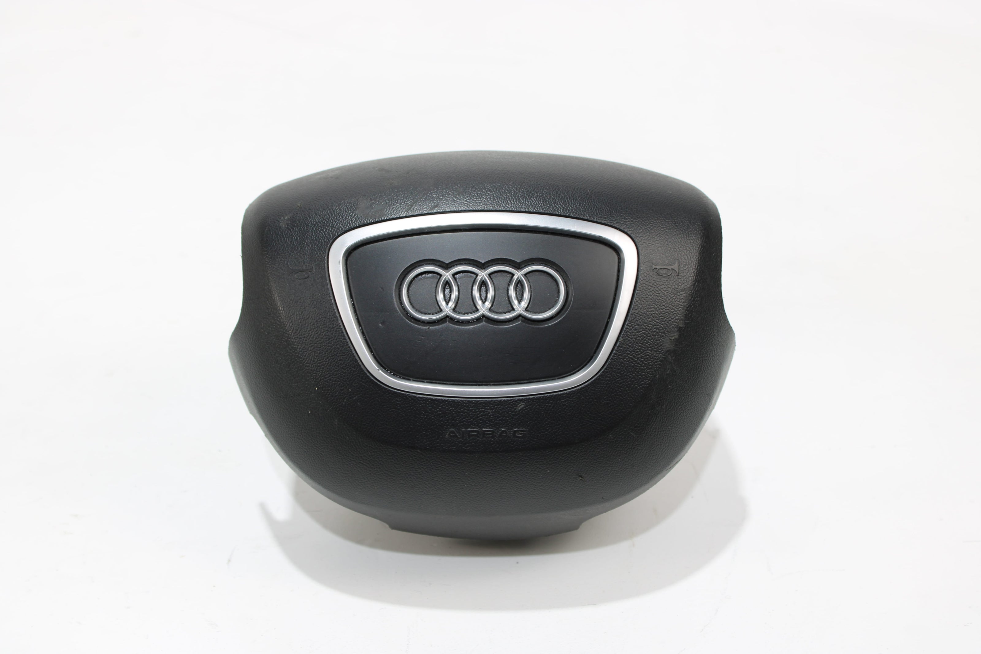 OEM Audi Steering Wheel Airbag – Fits Q5, Sq5 (2013–2017) – Part 8R0880201J - Audi
