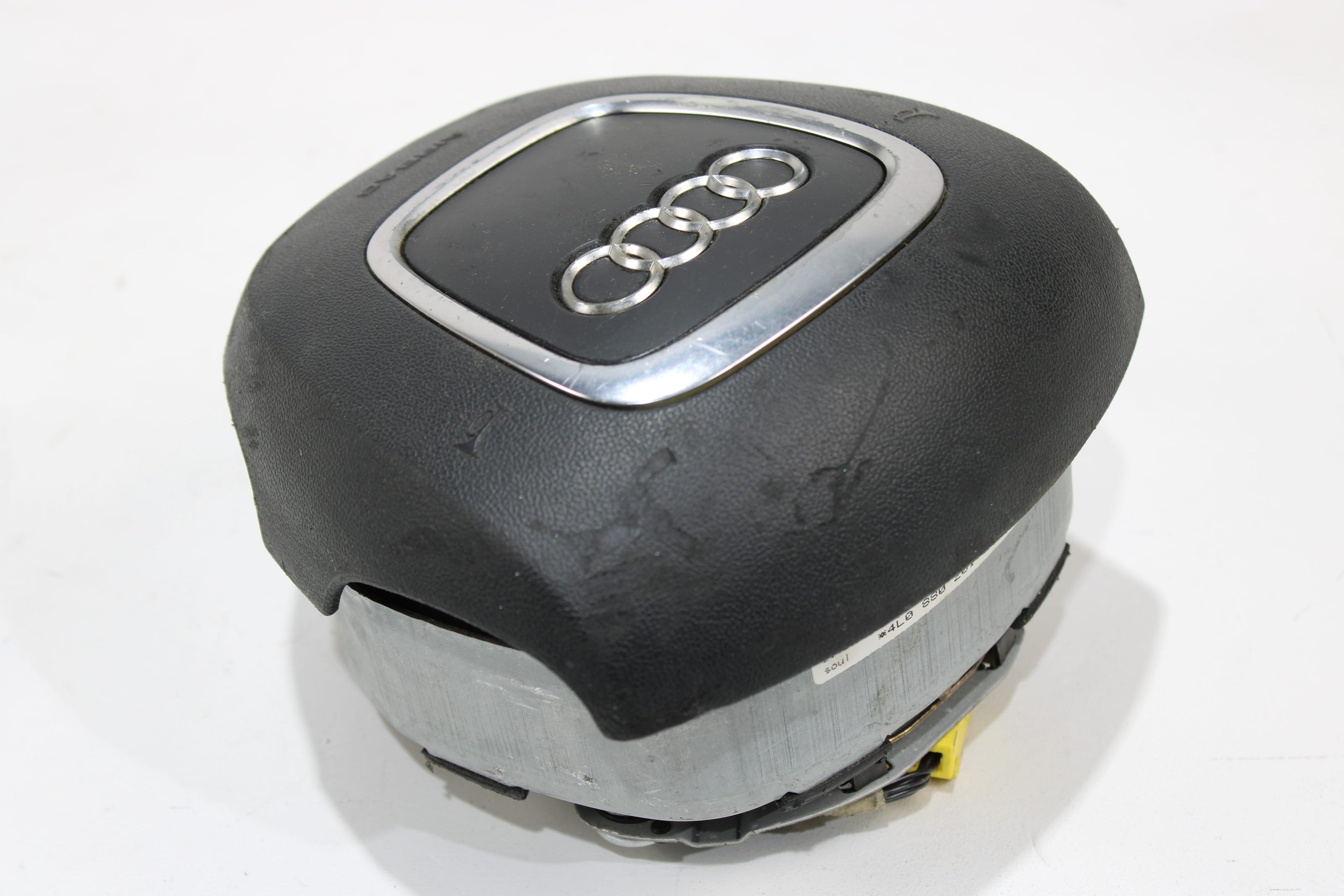 OEM Audi Steering Wheel Airbag – Fits Q7 (2007–2010) – Part 4L0880201Q - Audi