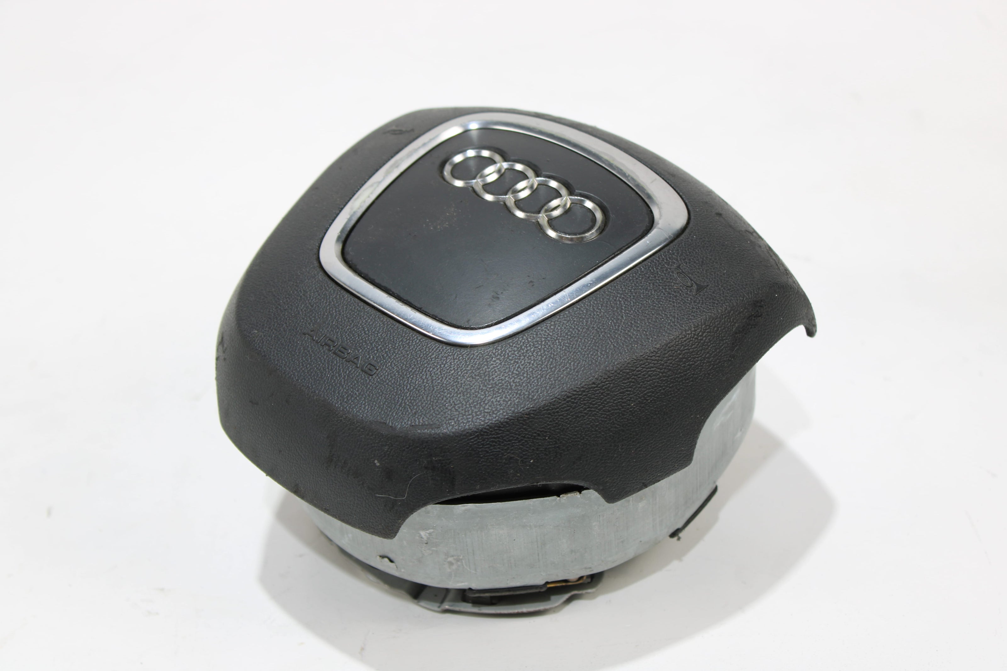 OEM Audi Steering Wheel Airbag – Fits Q7 (2007–2010) – Part 4L0880201Q - Audi