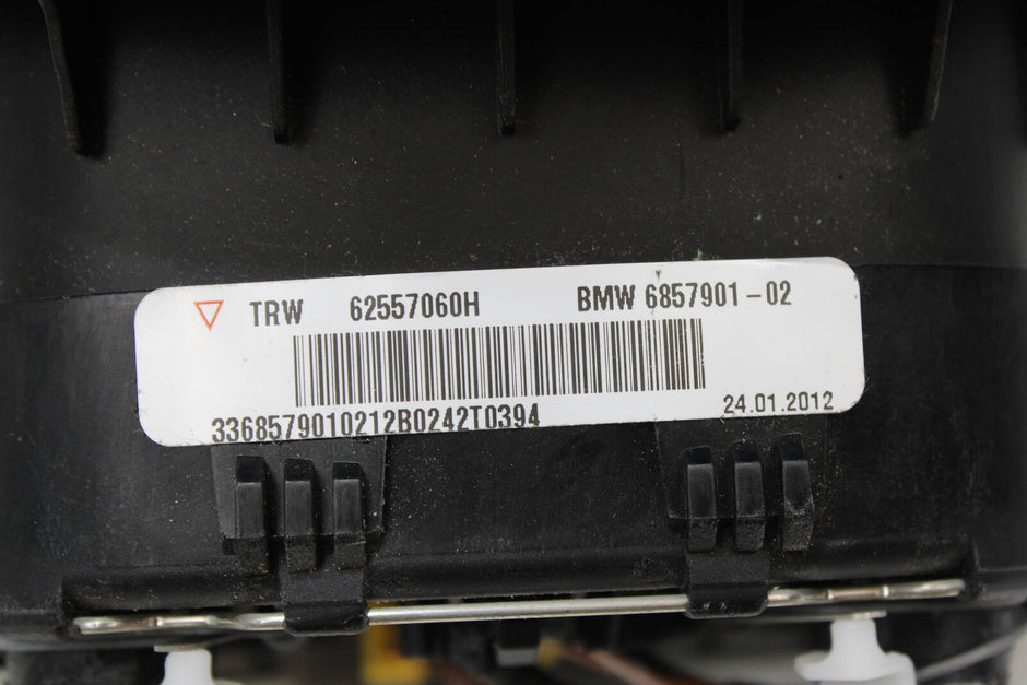 OEM BMW 320i, 328i, 335i, 340i Driver Airbag (2012–2018) | Part 6857901 - 02 - BMW