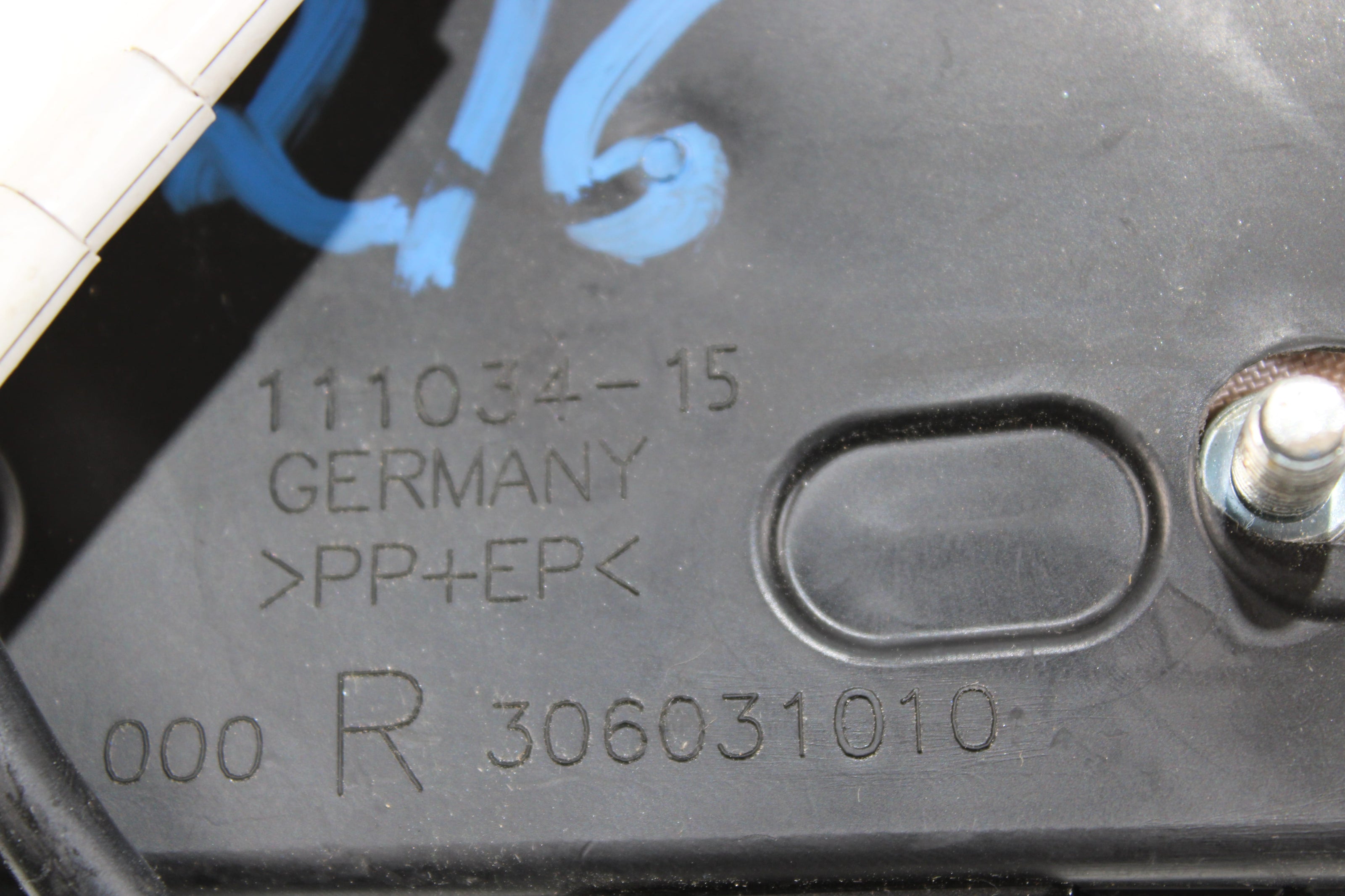OEM Bmw Side Airbag – Fits 128I, 135I (2008–2013) – Part 72122996890 - Bmw