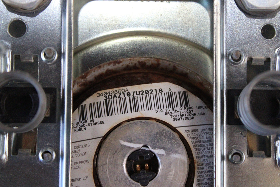 OEM Ford Driver Steering Wheel Airbag – Fits F-250 Super Duty, F-350 Super Duty, F-450 Super Duty, F-550 Super Duty (2008–2010) – Part #7C3Z-25043B13-AB - Ford
