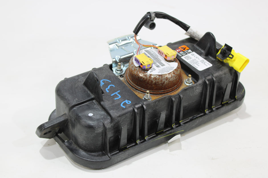 OEM Gmc, Cadillac, Chevrolet, Buick Dashboard Airbag – Fits Acadia, Xt5, Traverse, Enclave (2017–2024) – Part 86779222 - Gmc