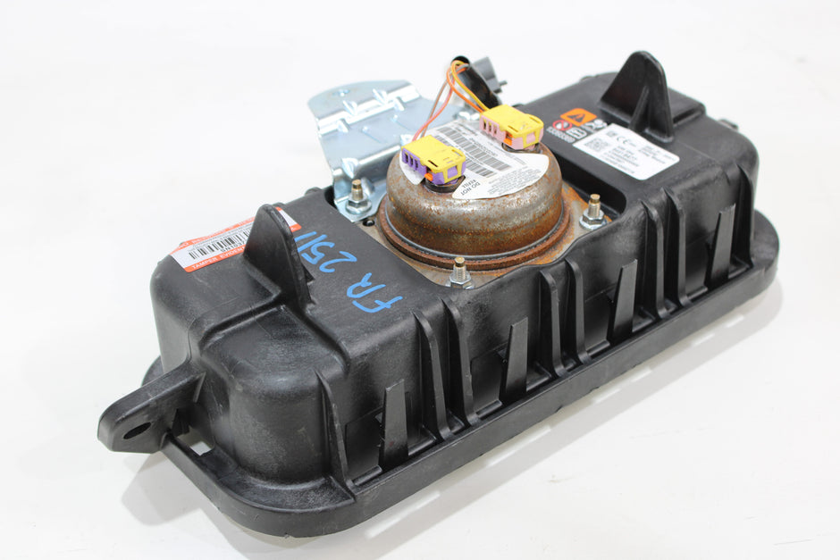 OEM Gmc, Cadillac, Chevrolet Dashboard Airbag – Fits Acadia, Xt5, Traverse, Enclave (2017–2024) – Part 86779222 - Gmc