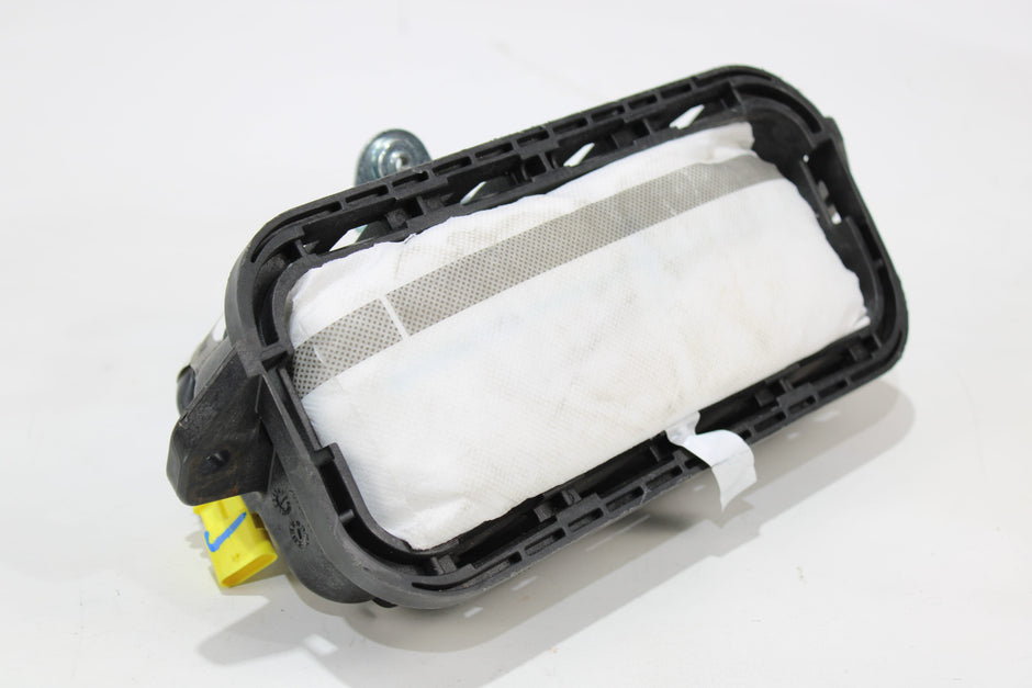 OEM Gmc, Cadillac, Chevrolet Dashboard Airbag – Fits Acadia, Xt5, Traverse, Enclave (2017–2024) – Part 86779222 - Gmc