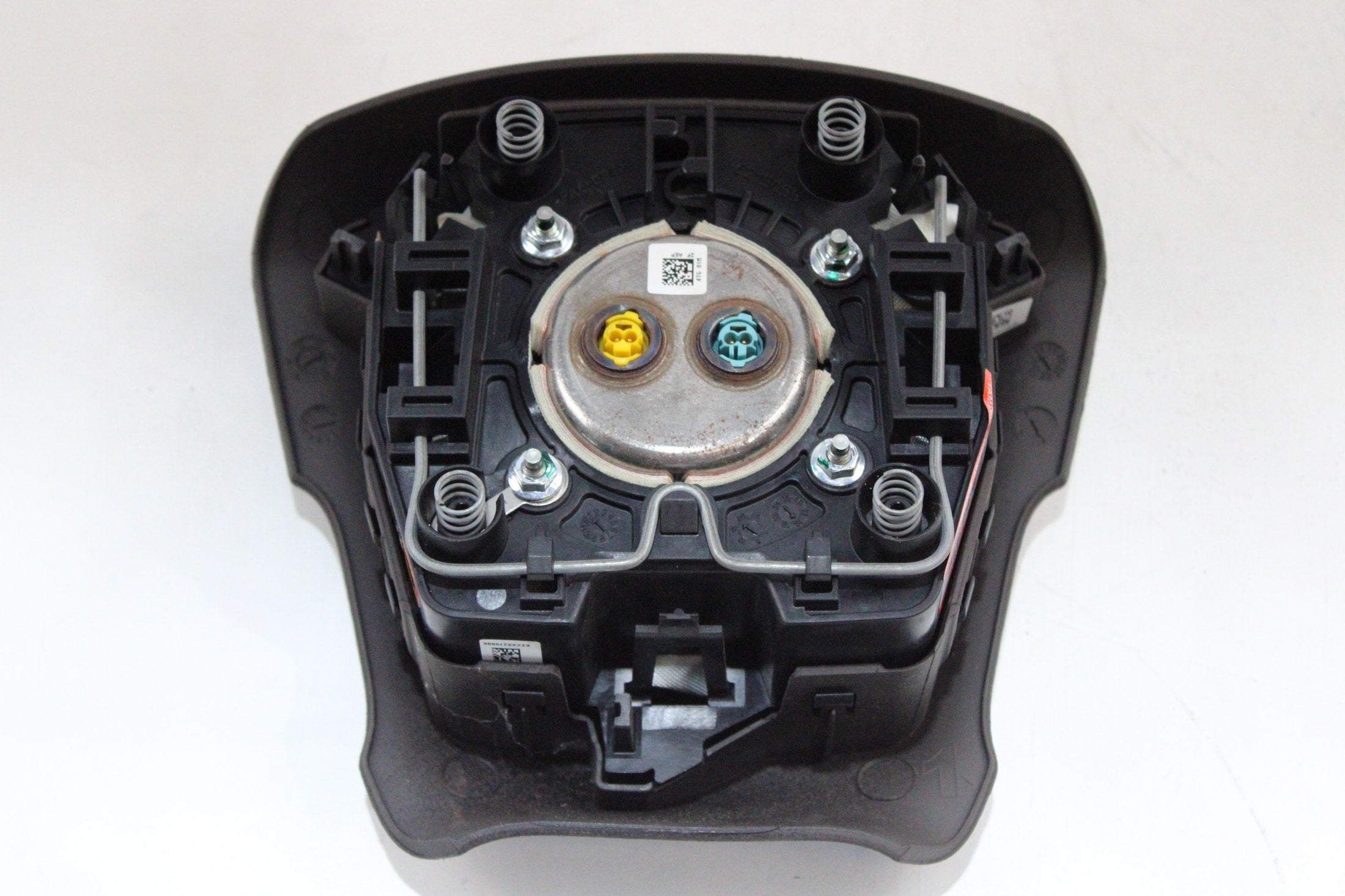 OEM GMC Driver Steering Wheel Airbag – Fits Sierra 1500 (2014–2018) and Yukon, Yukon XL (2014–2020) – Part #84057074 - GMC
