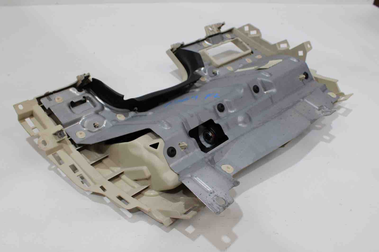 OEM Land Rover Discovery Driver Knee Airbag (2015–2019) | Part LR026034 - Land Rover