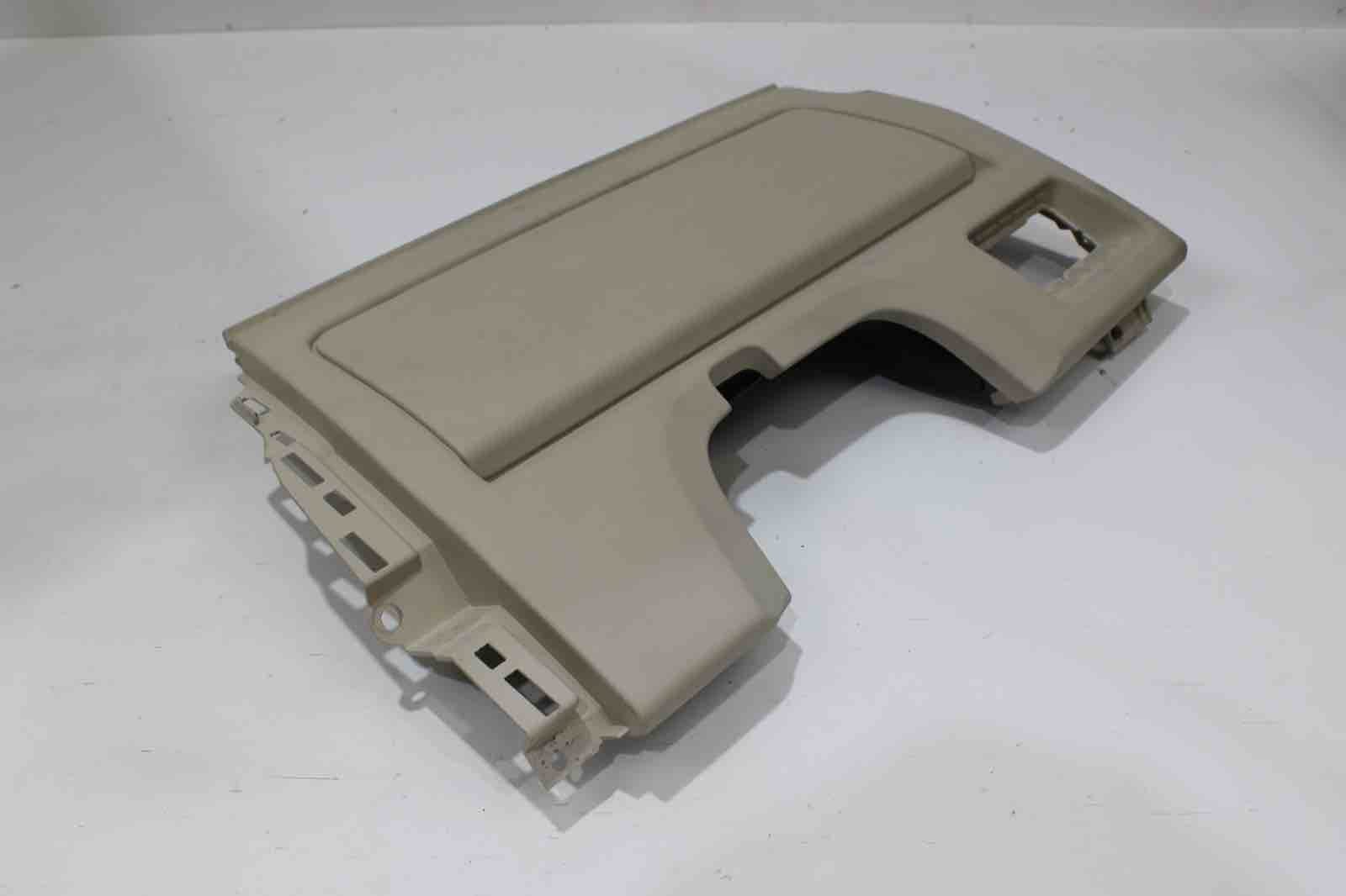 OEM Land Rover Discovery Driver Knee Airbag (2015–2019) | Part LR026034 - Land Rover