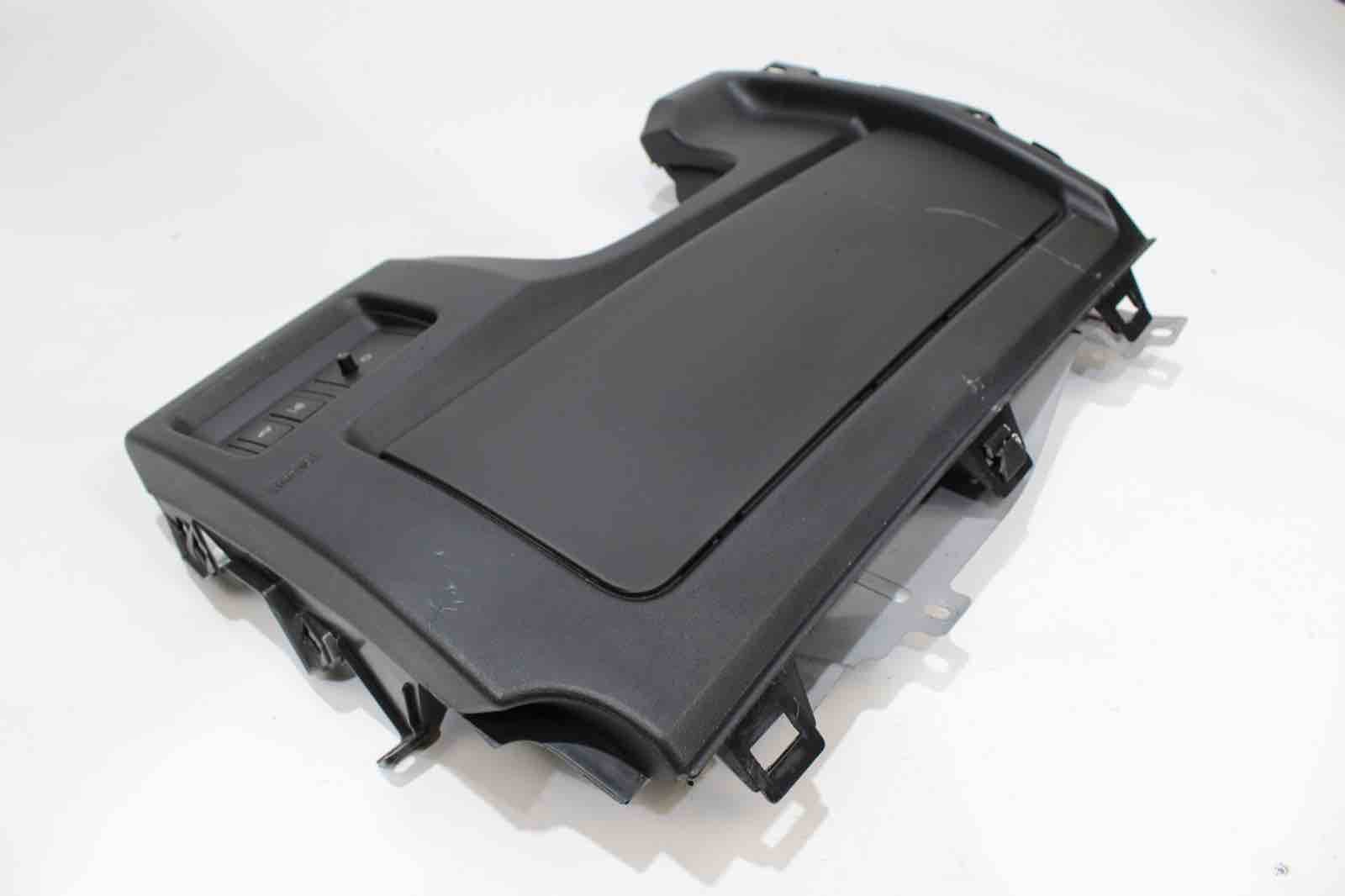 OEM Land Rover Discovery Driver Knee Airbag (2015–2019) | Part LR026034 - Land Rover