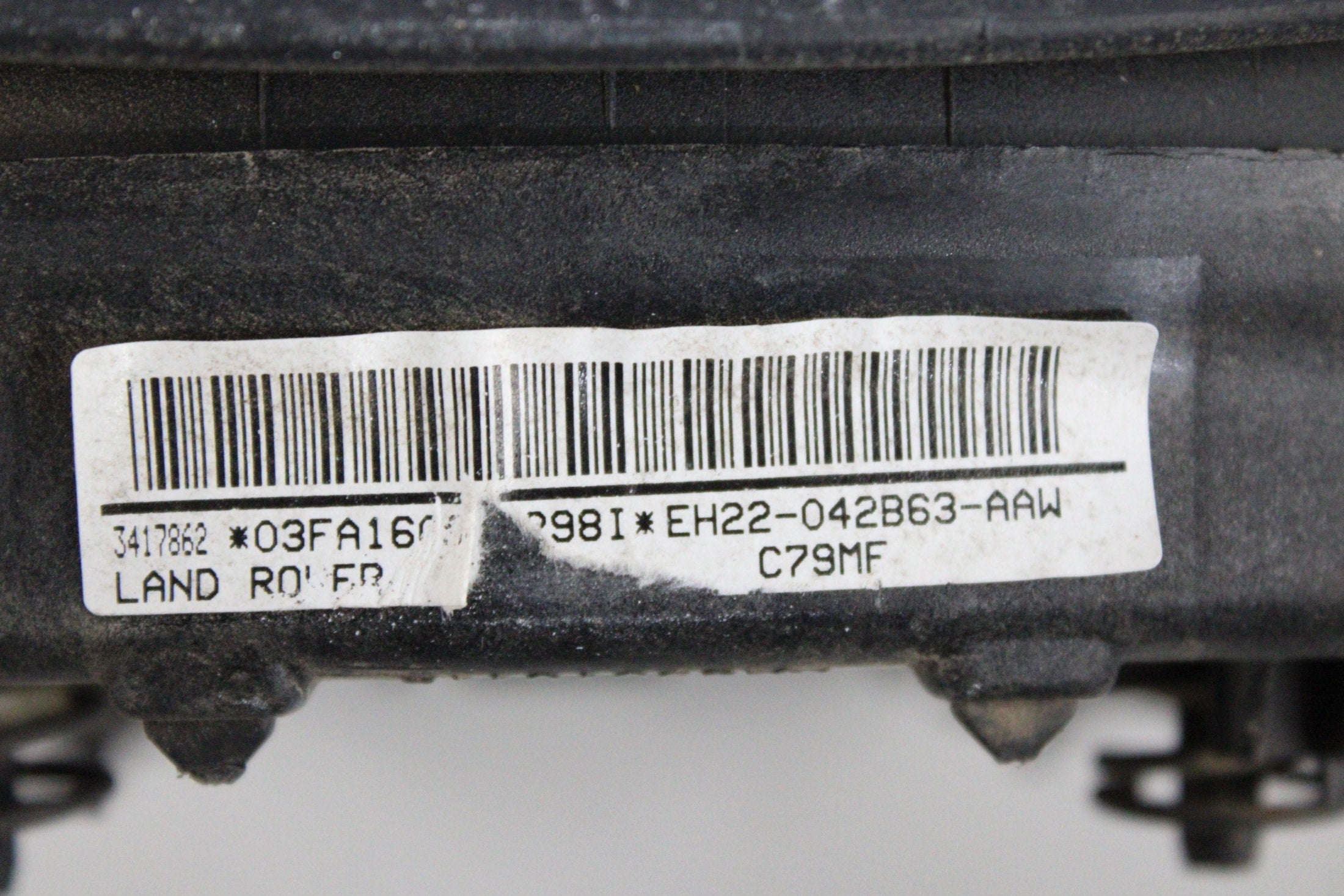 OEM Land Rover Driver Steering Wheel Airbag – Fits LR4 (2014–2016) – Part #LR051756 - Land Rover