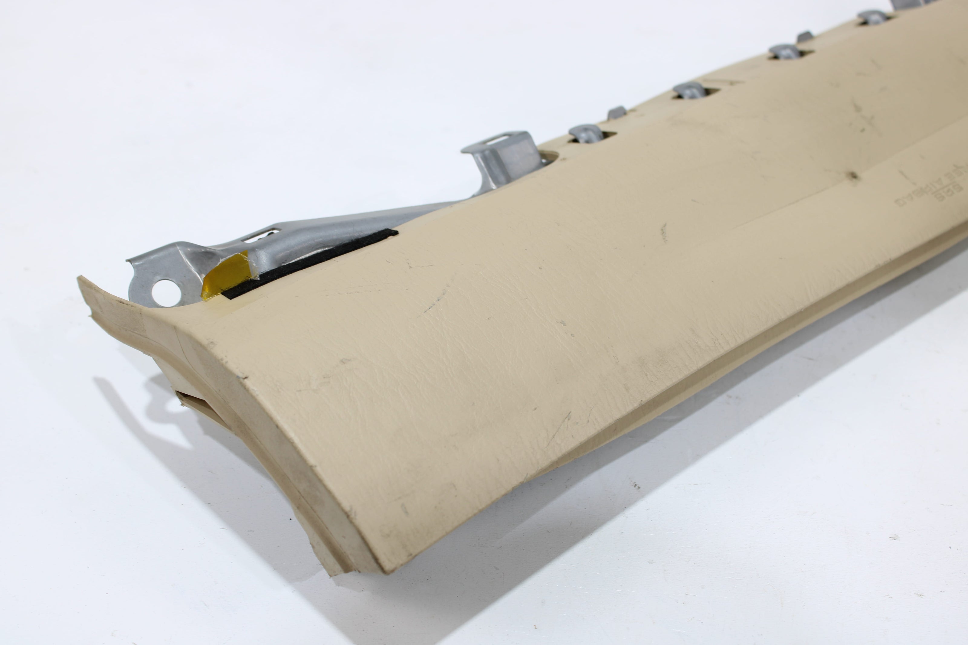 OEM Lexus Knee Airbag – Fits Gs300, Gs350, Gs450H, Gs460 (2007–2011) – Part 7399030020C0 - Lexus