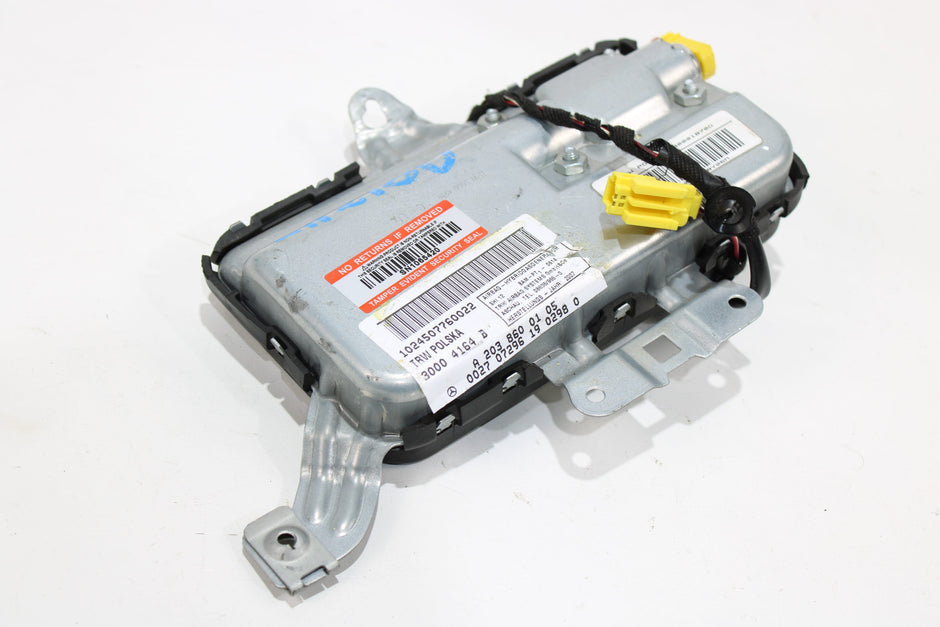 OEM Mercedes - Benz Airbag – Fits E320, E350, E500, E55, Cls500, Cls550, Cls55, Cls63 (2003–2011) – Part A2038600105 - Mercedes - Benz