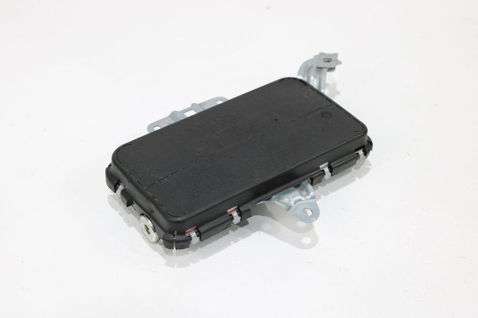 OEM Mercedes - Benz Airbag – Fits E320, E350, E500, E55, Cls500, Cls550, Cls55, Cls63 (2003–2011) – Part A2038600205 - Mercedes - Benz