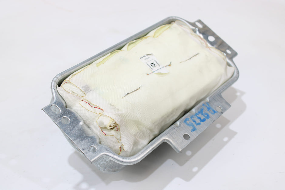 OEM Mercedes - Benz Dashboard Airbag – Fits Gle350, Gle400, Gle550E, Gle63, Gle43, Gls450, Gls550, Gls63 (2017–2019) – Part A1668602402 - Mercedes - Benz