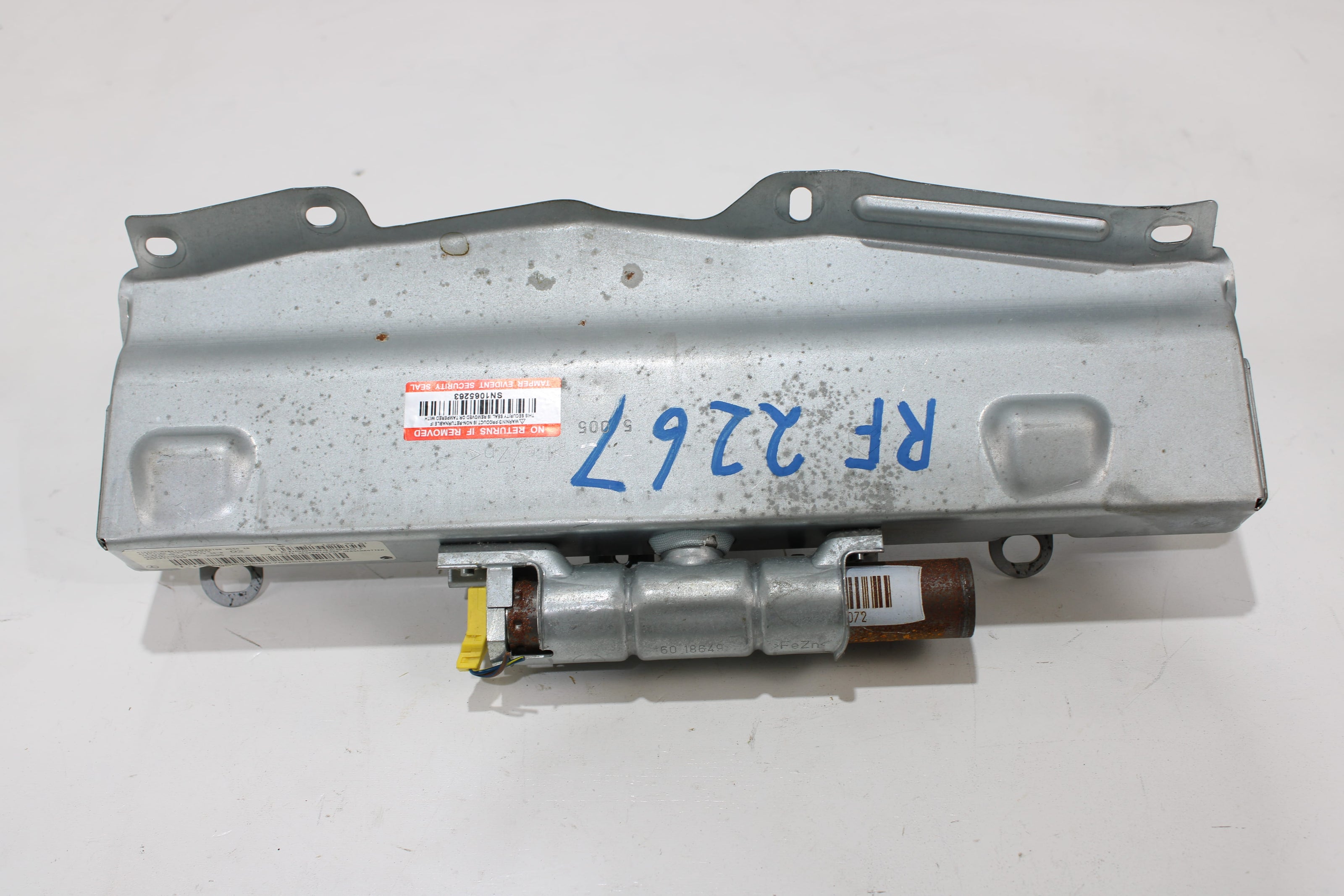 OEM Mercedes - Benz Knee Airbag – Fits Slk280, Slk350, Slk55 (2005–2011) – Part A1718600605 - Mercedes - Benz