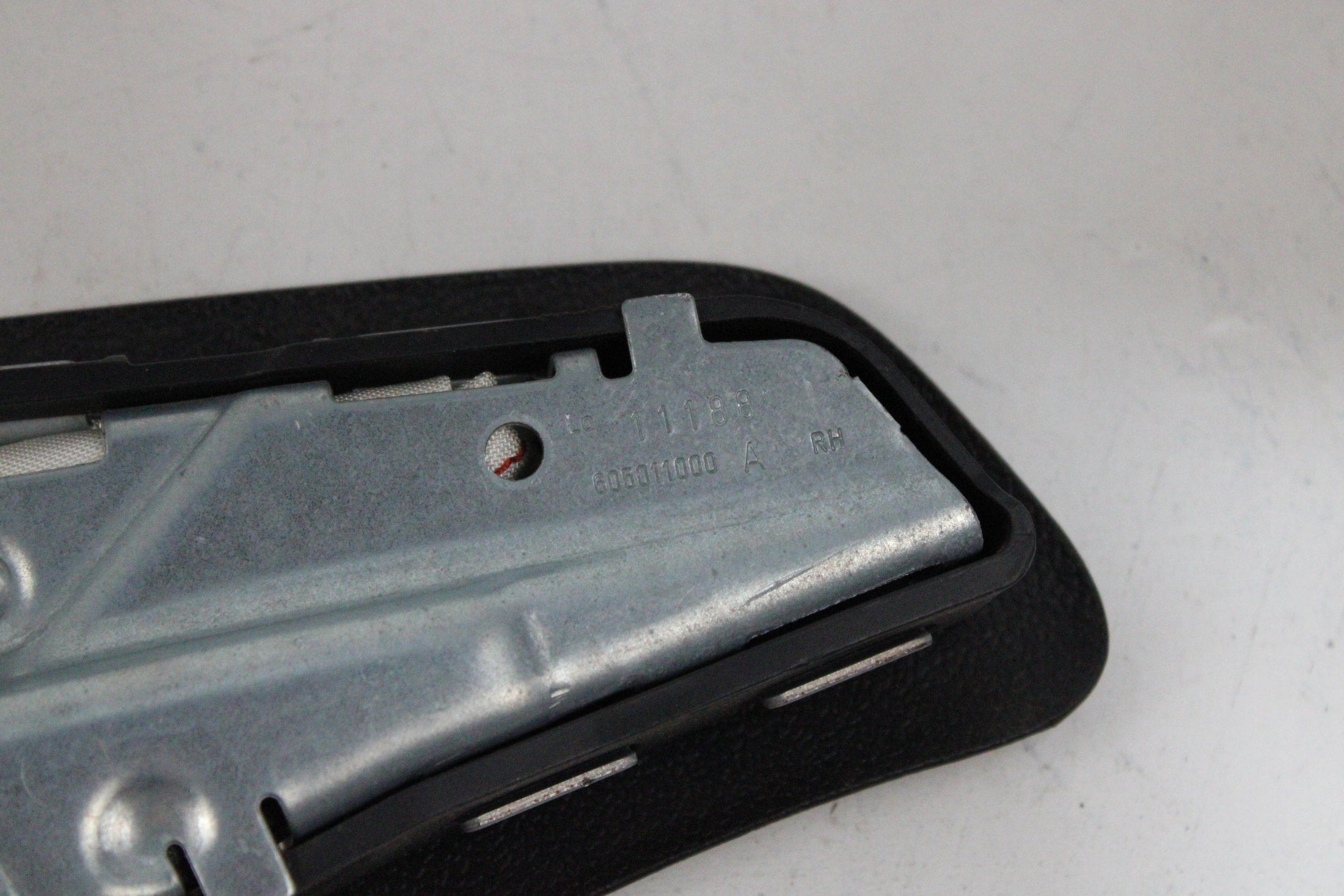 OEM Mercedes-Benz Passenger Seat Airbag – Fits C200, C250, C300, C350, C63 Amg (2008–2015) – Part 605010800C - Mercedes-Benz