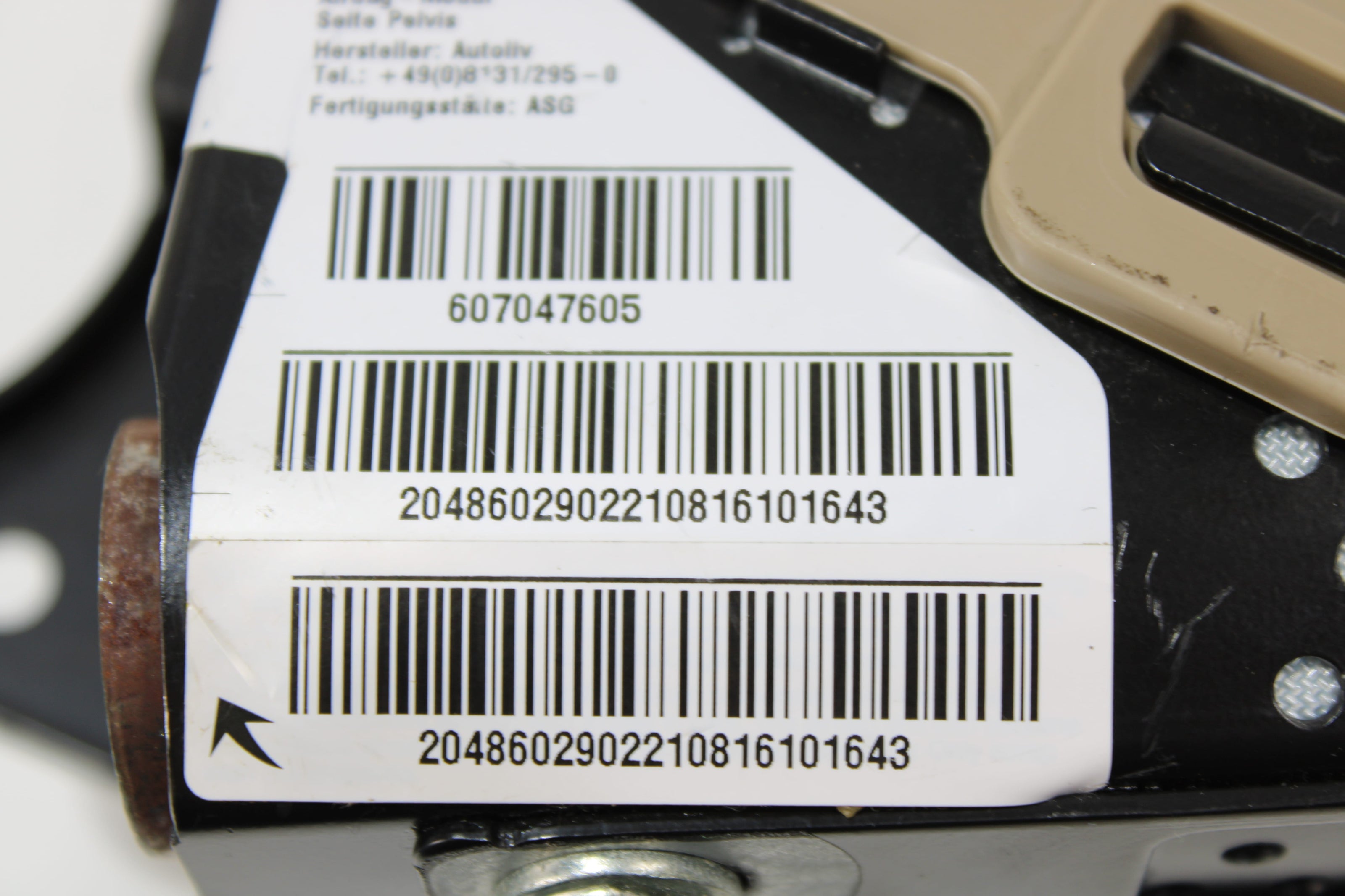 OEM Mercedes - Benz Side Airbag – Fits C250, C300, C350, C63, Glk250, Glk350 (2008–2015) – Part A2048602902 - Mercedes - Benz