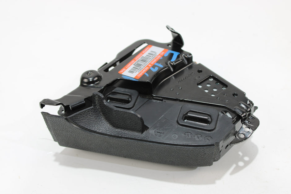 OEM Mercedes - Benz Side Airbag – Fits Cls350, Cls400, Cls550, E250, E350, E400, E550 (2010–2018) – Part A2128602302 - Mercedes - Benz