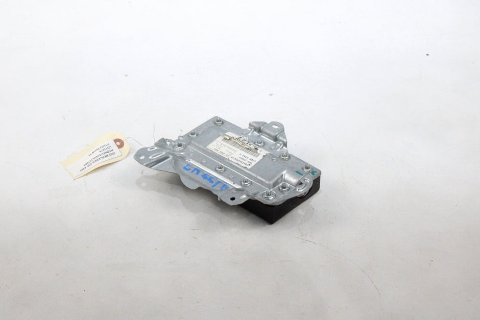 OEM Mercedes-Benz Side Airbag – Fits S-class (W220/V220) (1998–2005) – Part #A2208600305 - Mercedes-Benz