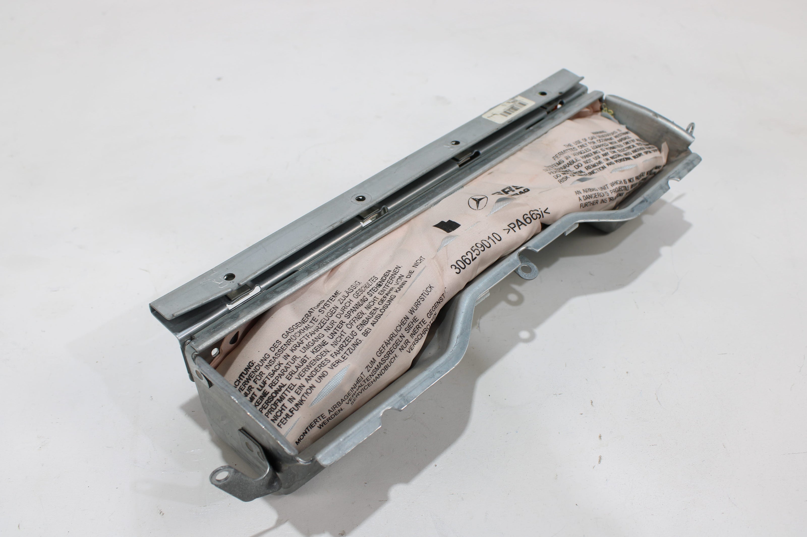 OEM Mercedes - Benz Steering Wheel Airbag – Fits C250, C300, C350, C63, E250, E350, E400, E550, Glk250, Glk350 (2008–2017) – Part A2048601902 - Mercedes - Benz