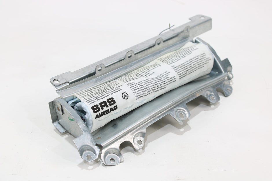 OEM Mercedes - Benz Steering Wheel Airbag – Fits Cls350, Cls500, Cls550, Cls55, Cls63 (2006–2011) – Part A2198601102 - Mercedes - Benz