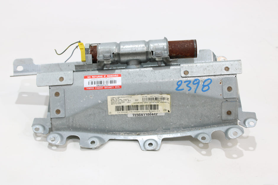 OEM Mercedes - Benz Steering Wheel Airbag – Fits Cls350, Cls500, Cls550, Cls55, Cls63 (2006–2011) – Part A2198601102 - Mercedes - Benz