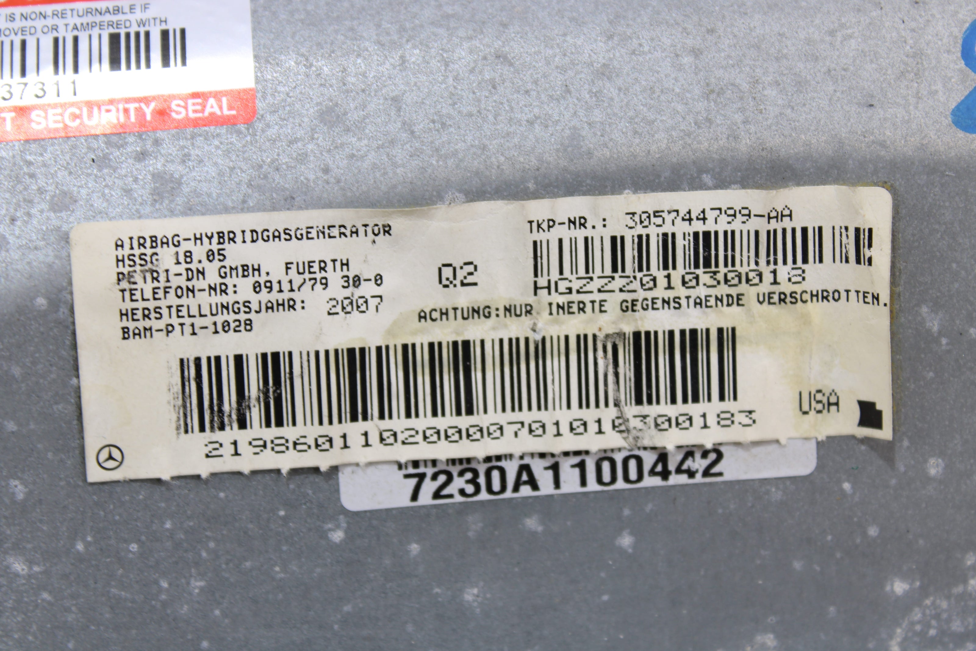 OEM Mercedes - Benz Steering Wheel Airbag – Fits Cls350, Cls500, Cls550, Cls55, Cls63 (2006–2011) – Part A2198601102 - Mercedes - Benz