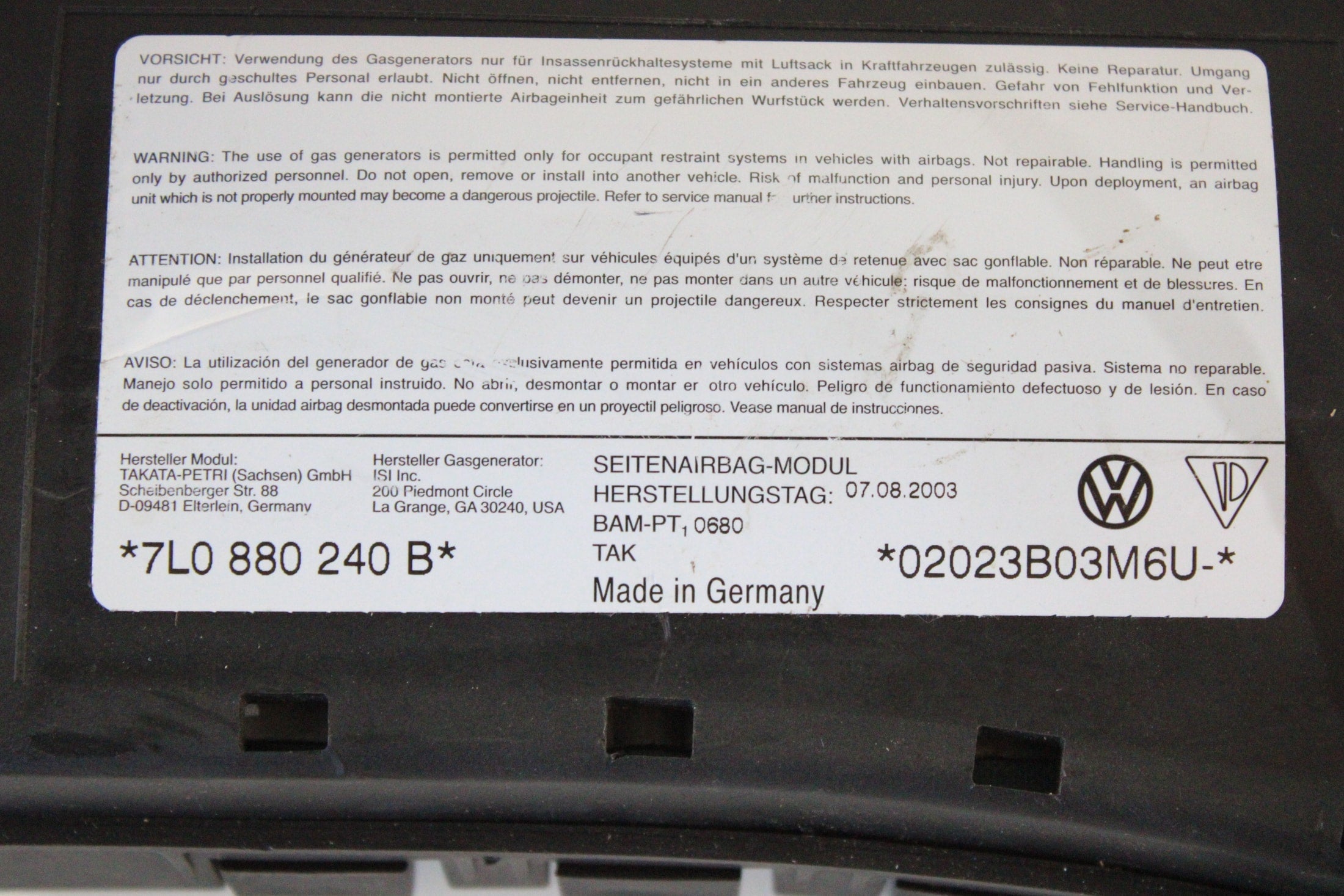 OEM Porsche Passenger Seat Airbag – Fits Cayenne (2003–2007) and Volkswagen Touareg (2004–2007) – Part #7L0880240B - Porsche