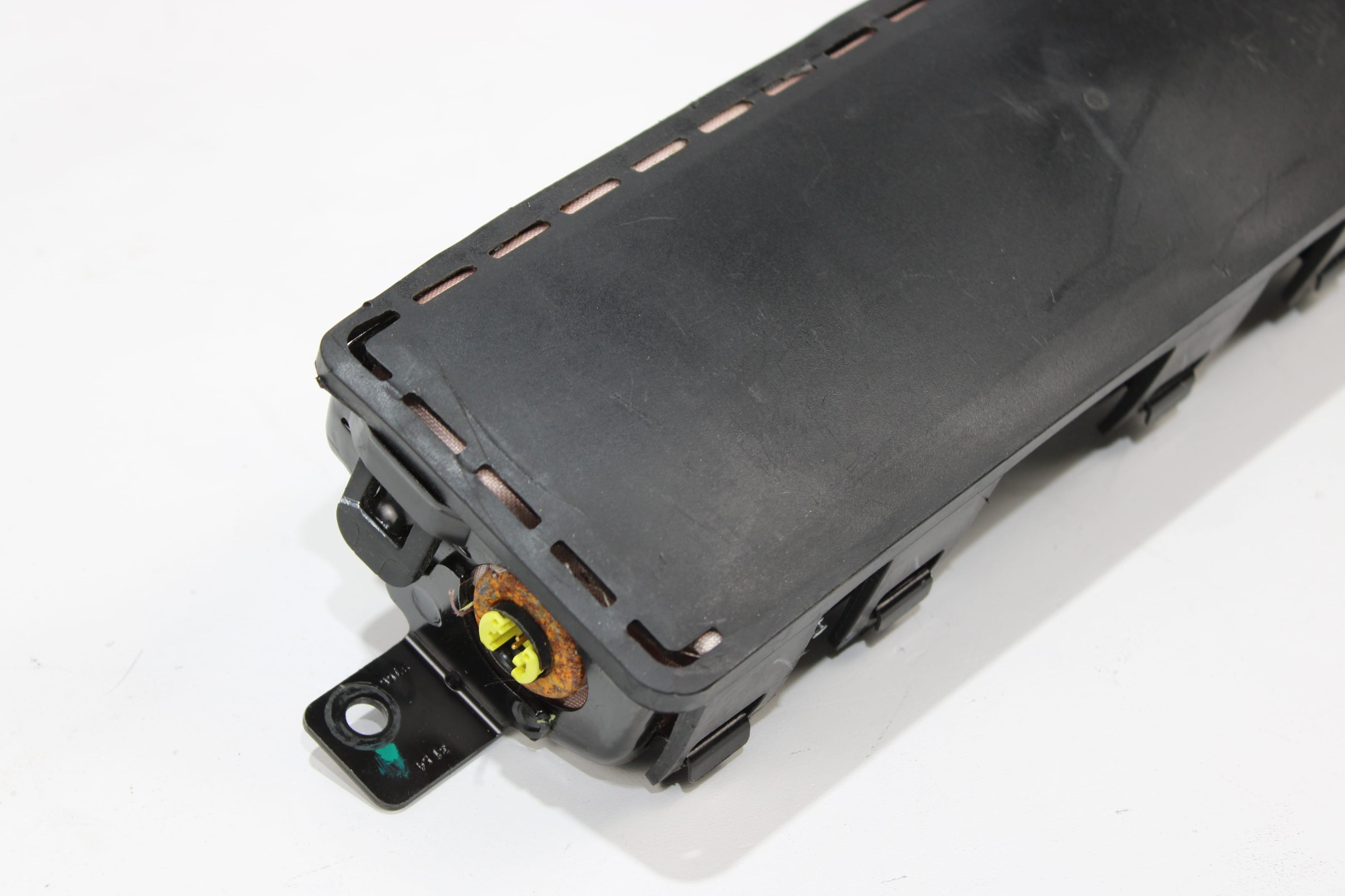 OEM Tesla Knee Airbag – Fits Model S (2012–2020) – Part 1005260 - 00 - G - Tesla