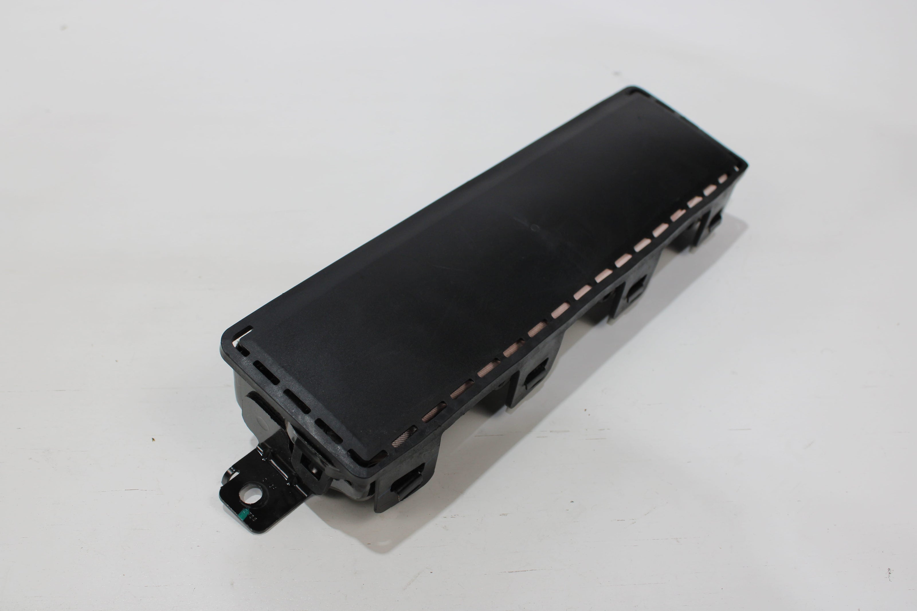 OEM Tesla Knee Airbag – Fits Model S, Model X (2012–2020) – Part 1005260 - 00 - G - Tesla